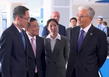 Реакция китайской делегации на речь Токаева стала вирусной