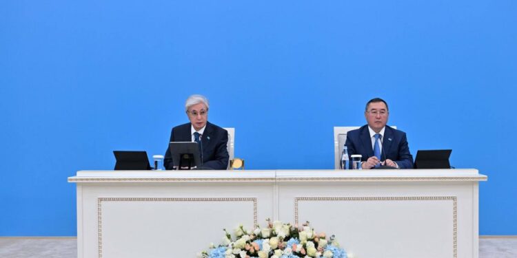 Токаев выступил на совещании по развитию Алатау
