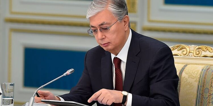 Токаев подписал пакет конституционных законов