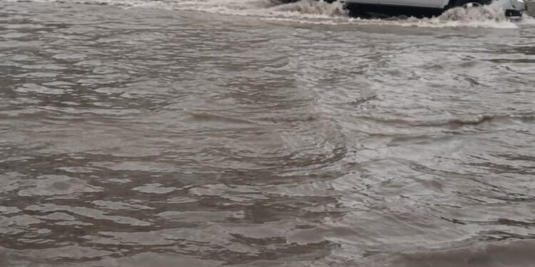 Актобе ушел под воду после рекордных ливней