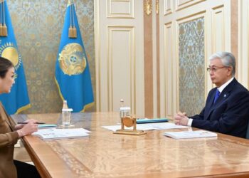 Токаев принял Уполномоченного по правам ребенка Динару Закиеву
