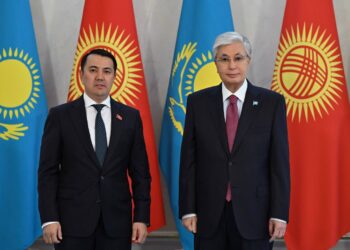 Токаев встретился с председателем Жогорку Кенеша Кыргызстана
