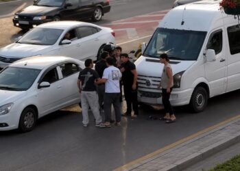 Пробки и драки: что происходит на улице Саина после запуска автобусной полосы