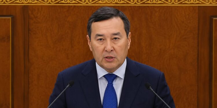 Смаилов предложил усилить контроль за бюджетом и Нацфондом
