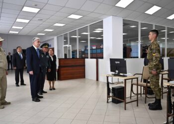Токаев посетил Военный колледж имени Шокана Уалиханова
