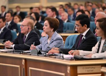 Токаев: ВВП Казахстана впервые превысил 300 млрд долларов