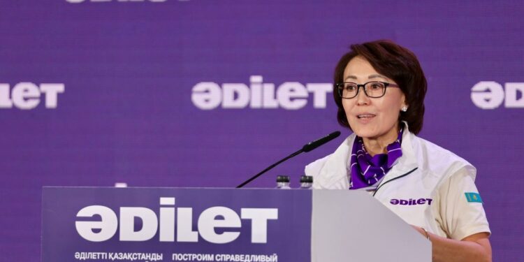 Поездки «Әділет» по регионам стали поводом для экспертной оценки программы партии