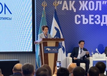 «Ак жол» представил новую политическую программу перед выборами в Курултай