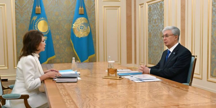 Токаев принял Аиду Балаеву и дал ряд поручений
