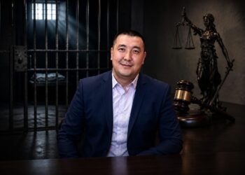 Блогера Адилетхана Молдахана приговорили к 2,5 года лишения свободы