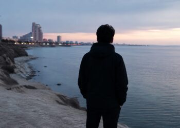 Пропал в свой день рождения: в Актау уже неделю ищут 18-летнего парня