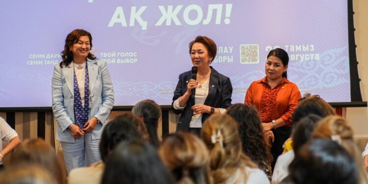 «Ак жол» обсудил с предпринимательницами Астаны проблемы бизнеса