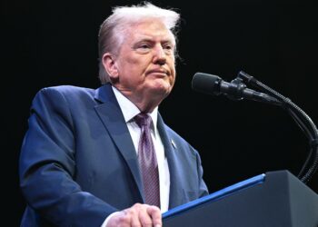 Трамп анонсировал новую сделку с Ираном и отменил военную операцию