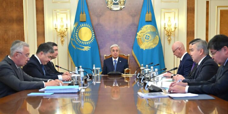 Токаев определил приоритеты бюджета на 2027-2029 годы
