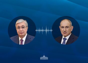 Пашинян поздравил Токаева с успешным проведением выборов в Курултай
