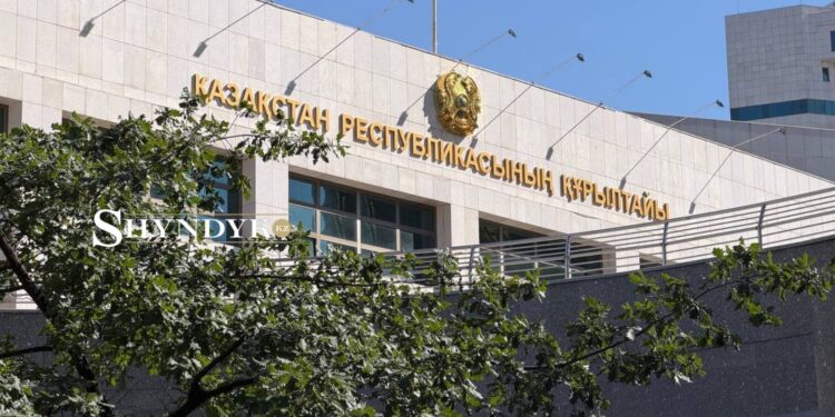 В Курултае избрали трех заместителей председателя