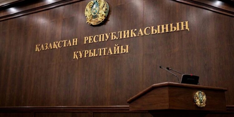 Депутаты Курултая принесли присягу народу Казахстана