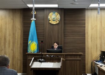 Судебный процесс по делу о гибели фельдшера Улданы Мырзуан: вдовец отказывается от статуса потерпевшего на фоне общественного резонанса