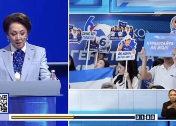 Уверенность, опыт и конкретные дела: Дания Еспаева представила программу партии на главных телевизионных дебатах