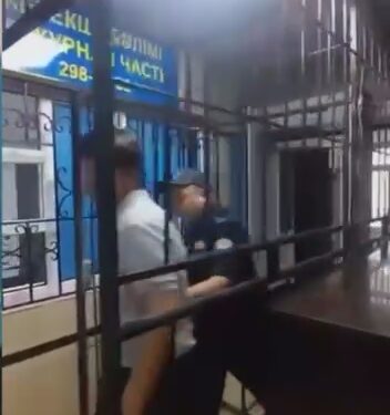 Пять суток ареста получил житель Алматинской области за видео с матом