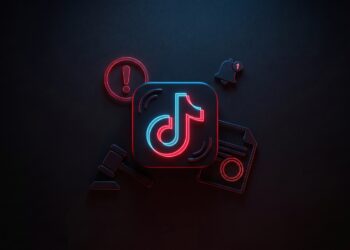 Более 20 блогеров наказали за мат в прямых эфирах TikTok