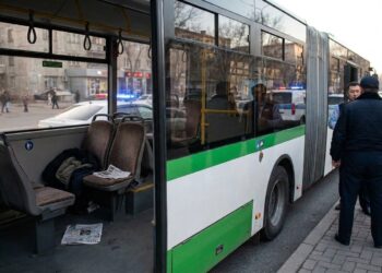 Драка в алматинском автобусе: полиция задержала троих подозреваемых