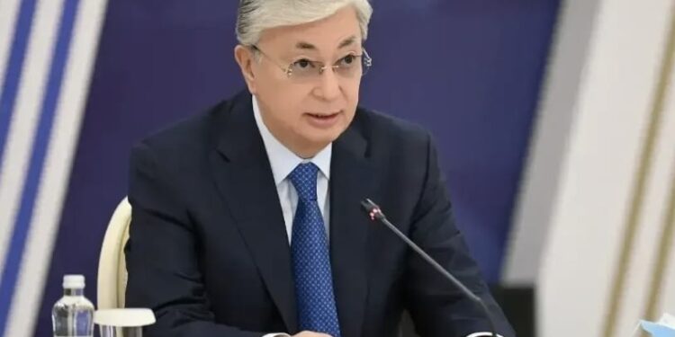 Президент Казахстана выразил соболезнования президенту Колумбии после разрушительного землетрясения