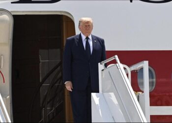 Трампу сменили самолет из-за возможной угрозы со стороны Ирана