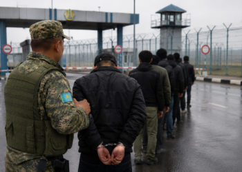 Почти 5 тысяч нарушителей задержали на границе Казахстана за месяц