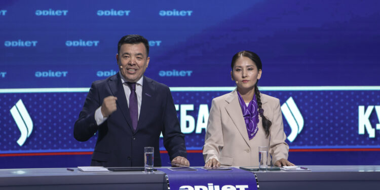 Язык цифр и алгоритмов: эксперты оценили, почему партия «Әділет» переиграла оппонентов в прямом эфире