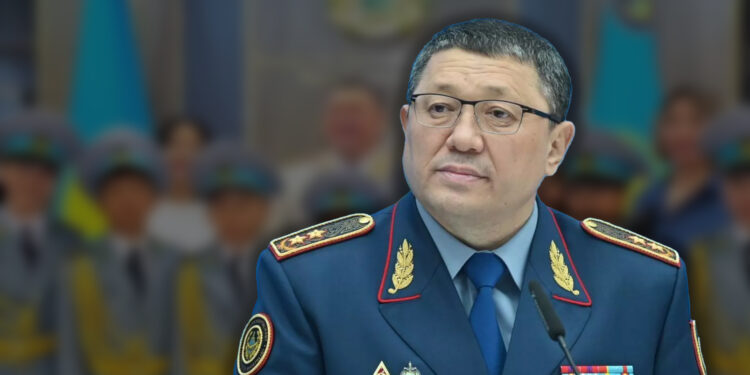 Меньше преступлений, больше доверия: с чем Саденов продолжает работу в МВД