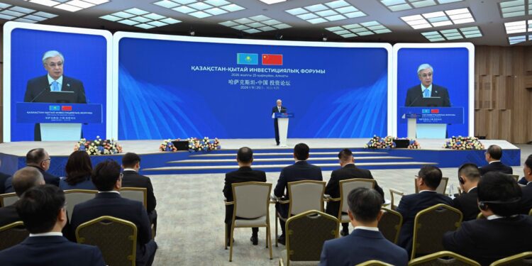 Глава государства выступил на инвестиционном форуме «Казахстан – Китай»