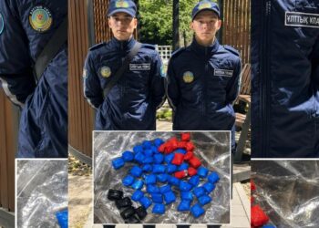 Около 60 подозрительных свёртков нашли во дворе жилого дома в Усть-Каменогорске