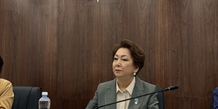 От публичного извинения до потери зарплаты: Еспаева рассказала об ответственности депутатов