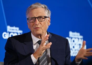 Билл Гейтс предупредил о риске катастрофы из-за ИИ