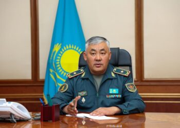 Меньше совещаний, никакой показухи: что потребовал новый глава Минобороны