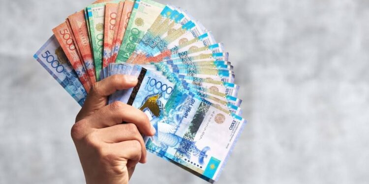 МРП и пенсии вырастут: какие показатели установят в Казахстане с 2027 года