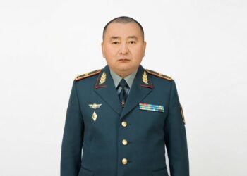 Куанышбек Уштаев назначен главнокомандующим Сухопутными войсками ВС РК