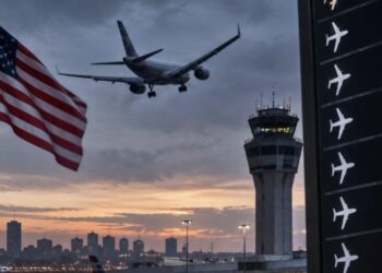 В США приостановили полеты в нескольких аэропортах после повреждения оптоволоконного кабеля