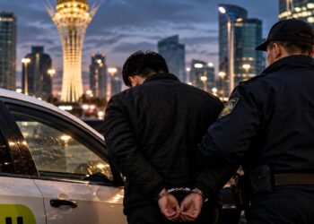 В Астане водителя такси арестовали на 10 суток за непристойные предложения пассажирке