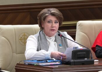 Татьяна Савельева досрочно сложила мандат депутата Курултая