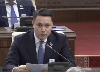 В Курултае предложили проверять переводы молодежи свыше 50 тысяч тенге