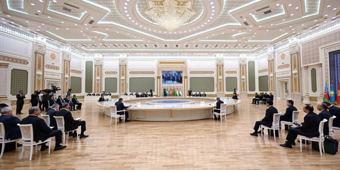 Токаев предложил провести в 2027 году Молодежный форум по волонтерству