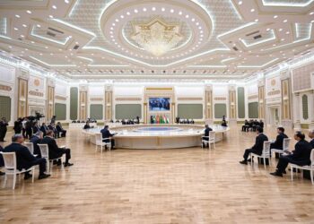 Токаев предложил провести в 2027 году Молодежный форум по волонтерству