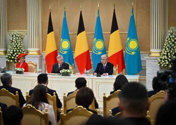 Токаев и король Филипп провели брифинг для СМИ