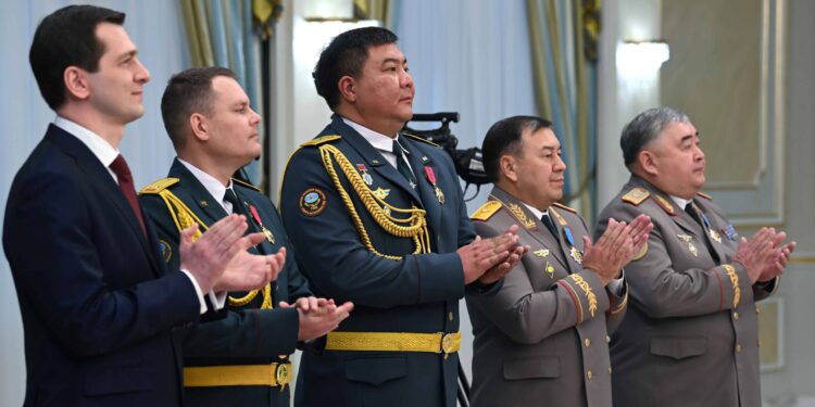 «Армия должна дать отпор любой угрозе»: Токаев заявил о масштабных реформах в Казахстане