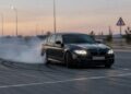 Крутил BMW на дороге: 20-летнего водителя наказали за дрифт в Туркестанской области