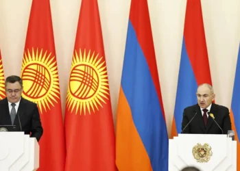Пашинян несколько раз назвал Жапарова президентом Казахстана — глава протокола потерял должность
